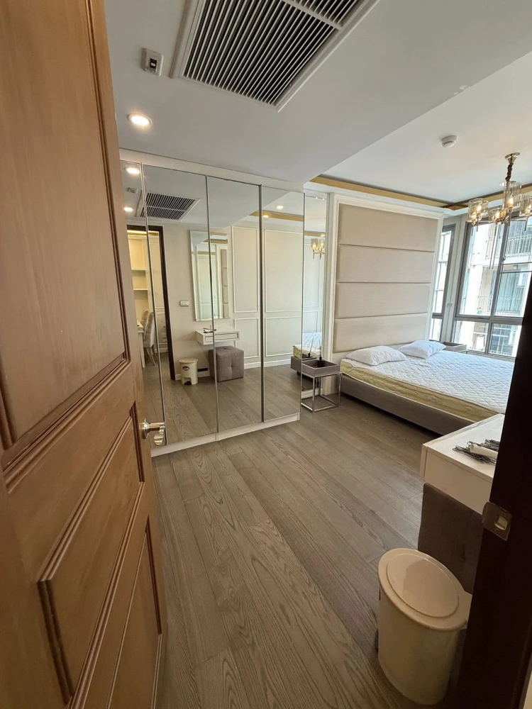 For sale or rent: Amaranta Residence, 5th floor room, open atmosphere, swimming pool view, separate room zones, must reserve.