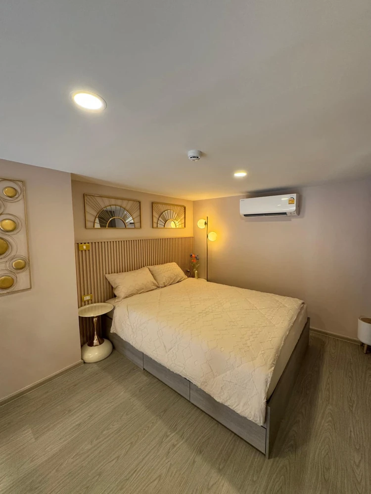 For sale, for rent, Origin Plug and Play Ramkhamhaeng Triple Station, Duplex room, 15th floor, fully furnished, ready to move in immediately