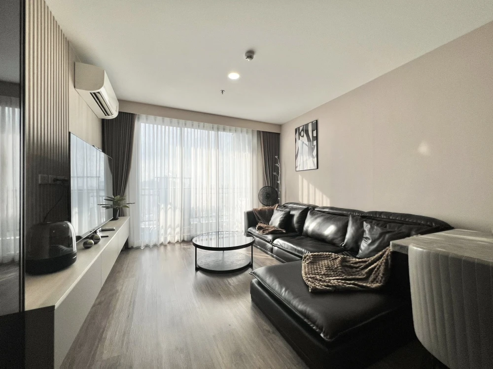 For sale, for rent, Artisan Ratchada, 2 bedrooms, 2 bathrooms, decorated well, very nice to live in, hurry and book now.