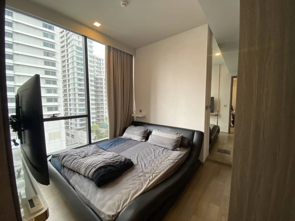 For sale, rent, Celes Asoke, facing north, near BTS, don't wait.