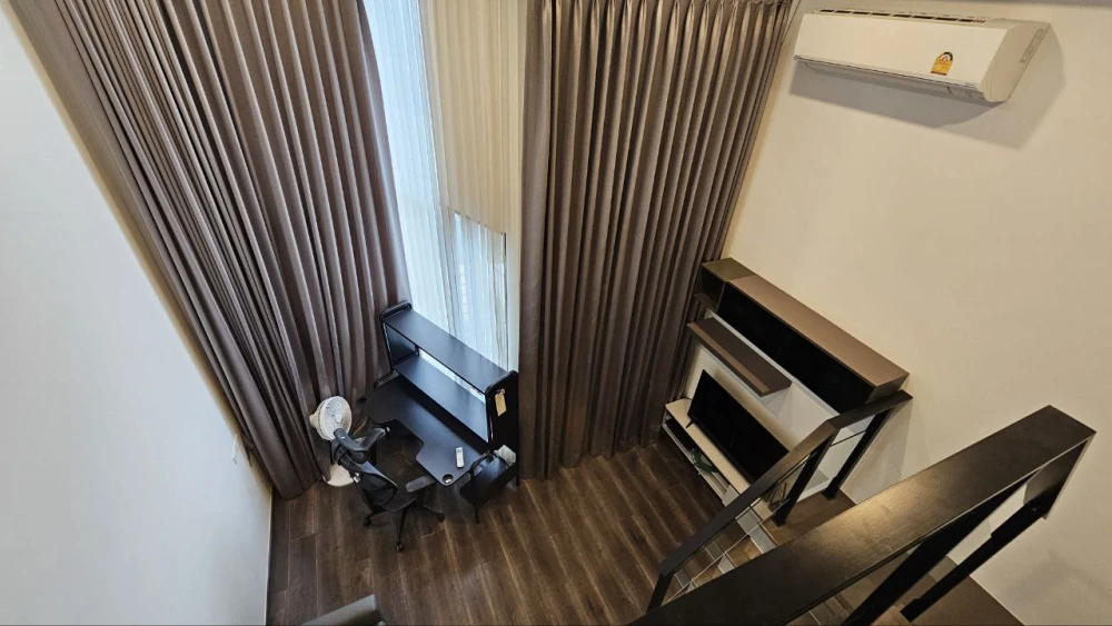 For sale or rent: Knightsbridge Space Ratchayothin. Fully furnished with appliances, ready to move in immediately.
