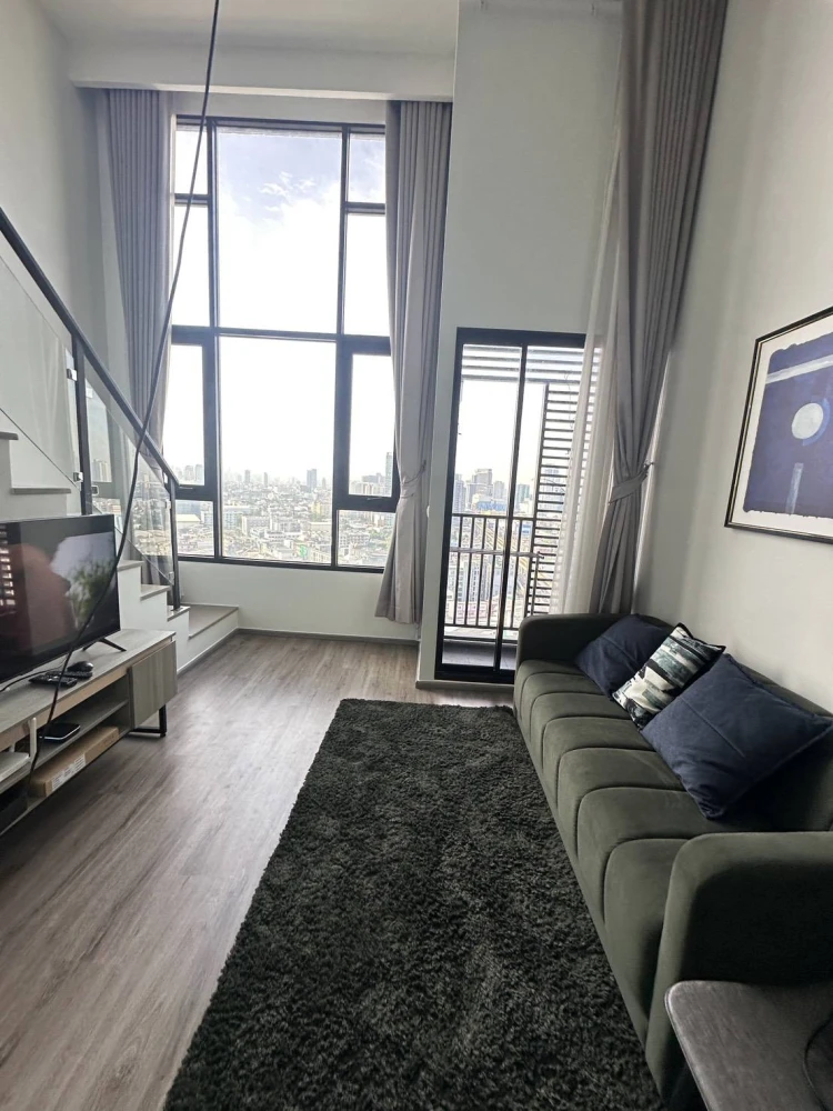 For sale or rent: Knightsbridge Kaset Society, duplex room, 4.2 meter high ceiling, fully furnished. Can't wait to reserve?