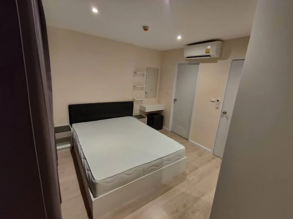 For sale, for rent, iCondo Seri Thai Green Space, spacious room, lots of space, complete with electrical appliances, move in now, don't hesitate.