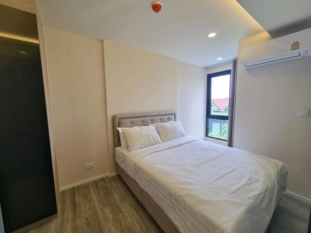 For sale, for rent!! Icon Sukhumvit 77, 4th floor, Building B, swimming pool view, beautiful room, convenient transportation, don't miss it!!