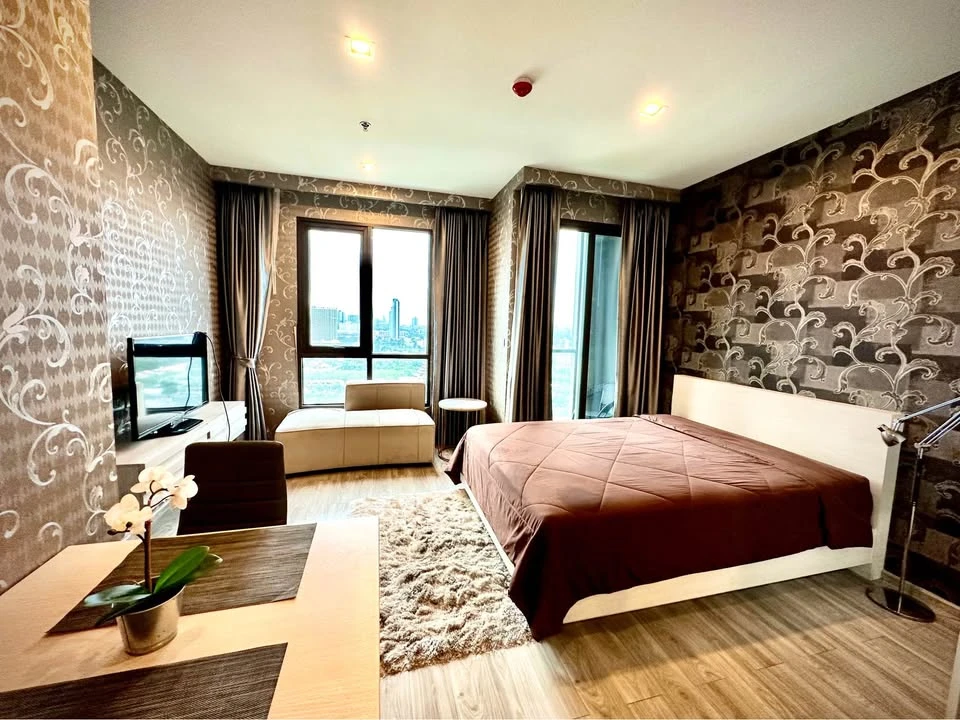 For sale, for rent, Aeras Condo, 21st floor, sea view, fully furnished room, nice to live in, reserve now, don't wait, hurry!