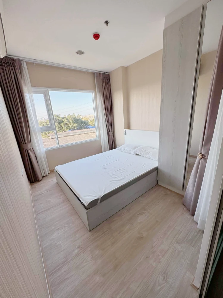 For sale or rent: Aspire Erawan, a ready-to-move-in condo with easy access to the city. 1 bedroom, 1 multipurpose room. Book now!