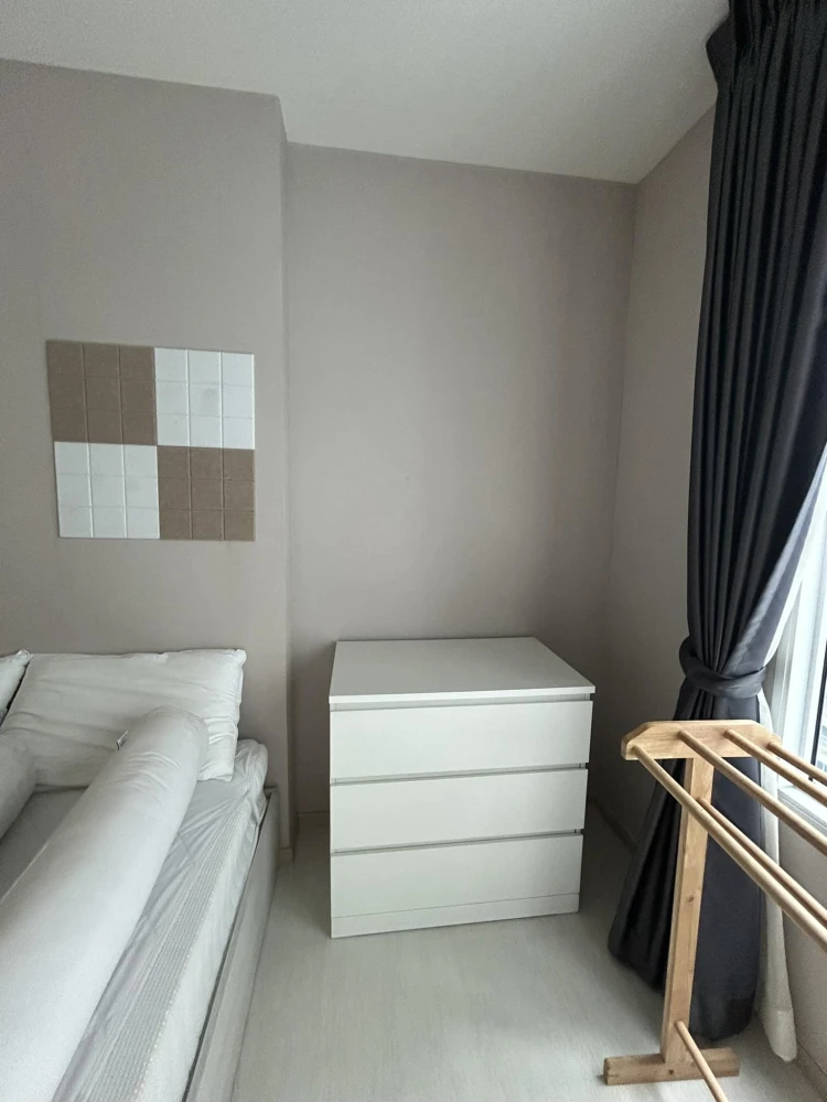 For sale or rent: ASPIRE Erawan, corner room, not crowded, good location, comes with complete furniture and appliances. Reserve now!