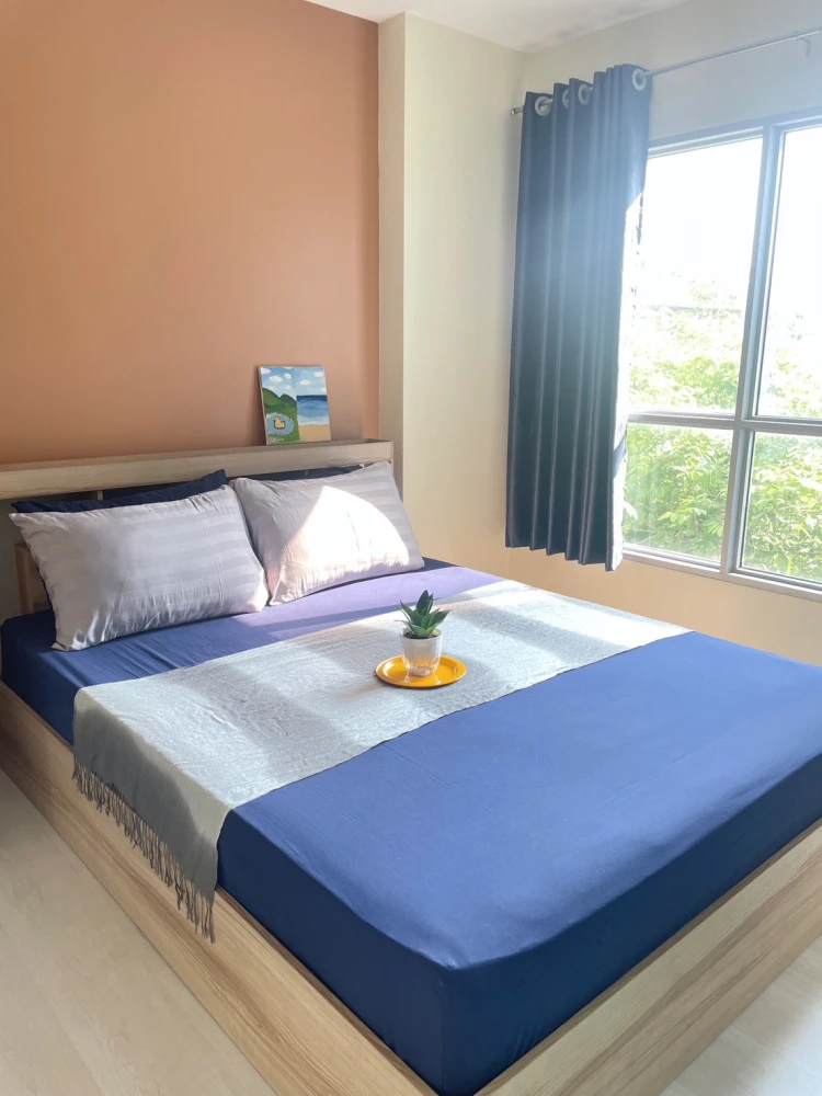 For sale or rent: Aspire Ngamwongwan, a lovely, fully furnished apartment. Book now! Don't miss out!
