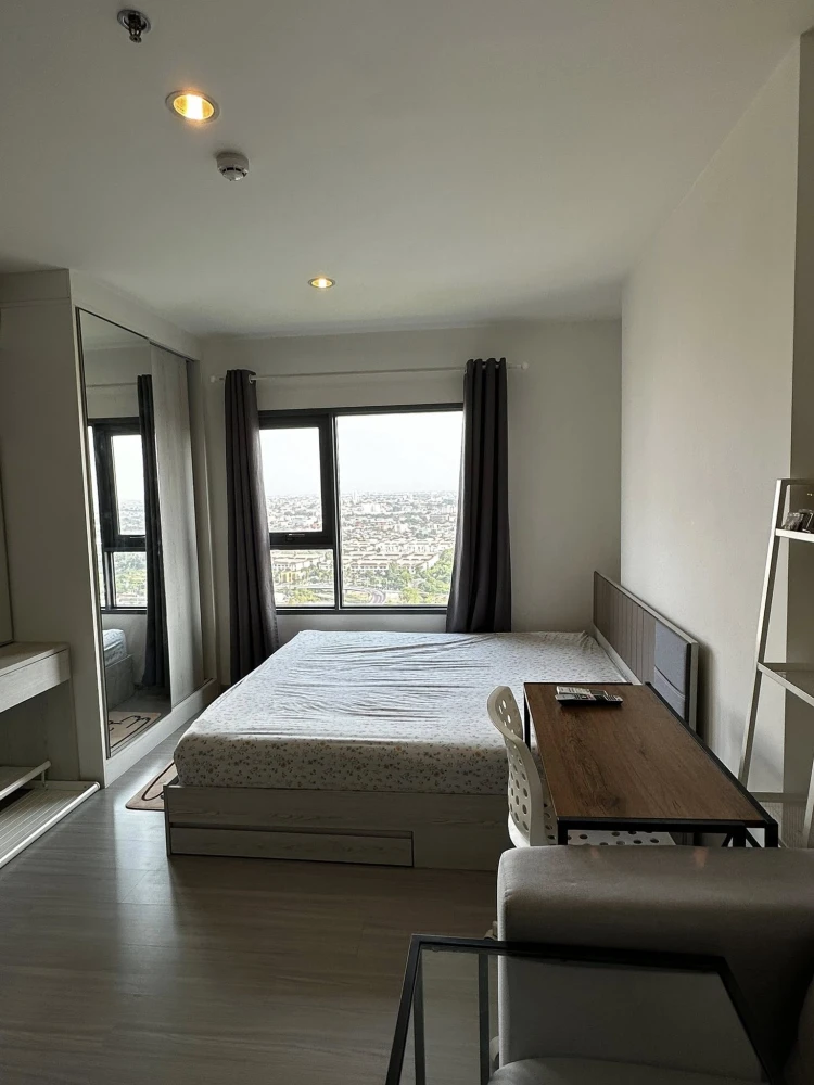 For sale or rent: Aspire Sathorn-Ratchaphruek, studio room, fully furnished. Just bring your bags and move in!