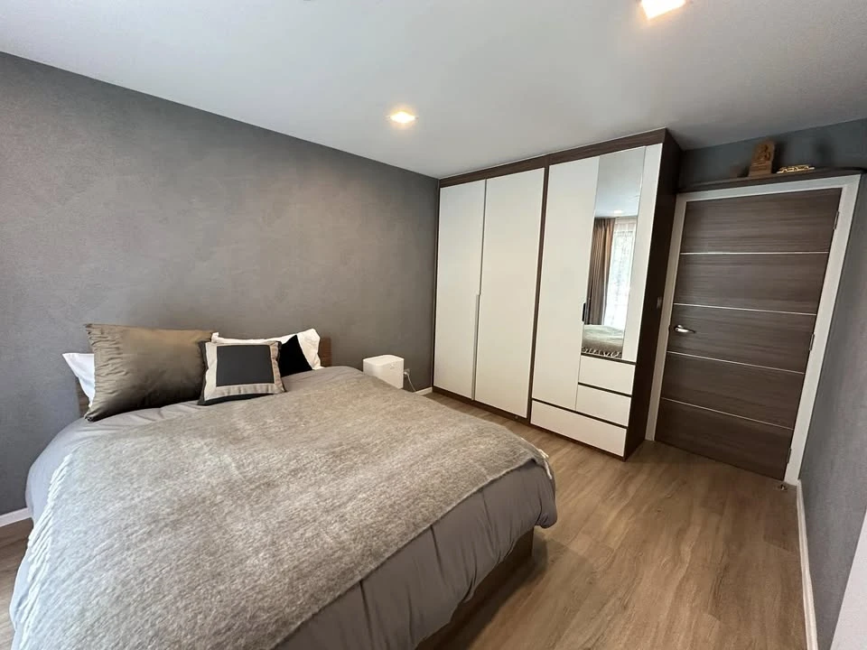 For sale, for rent, Atmoz Lat Phrao 71, 1 Bedroom Plus room with beautiful built-in furniture. Interested, book now.