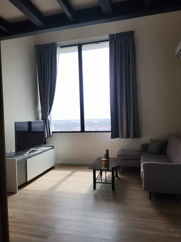 For sale or rent: Blossom Condo @ Fashion, ready to move in, fully furnished and equipped. Just bring your own luggage and move in.