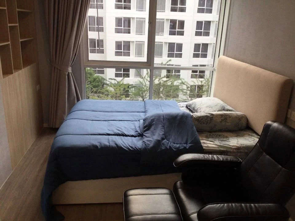 For sale, for rent, Blue Phahonyothin 35, ready to move in, 6th floor, swimming pool view, hurry to reserve now.