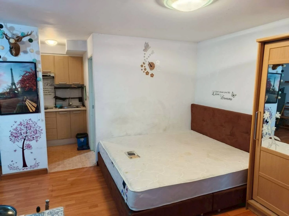 For sale or rent: Chateau in town Ratchada 13, studio unit, 34 sq m, pool floor. Book now!