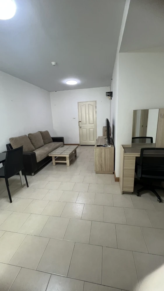 For sale, for rent City Home Rattanathibet 1 bedroom, 1 bathroom, lots of usable space, comes with complete furniture, don't miss it.