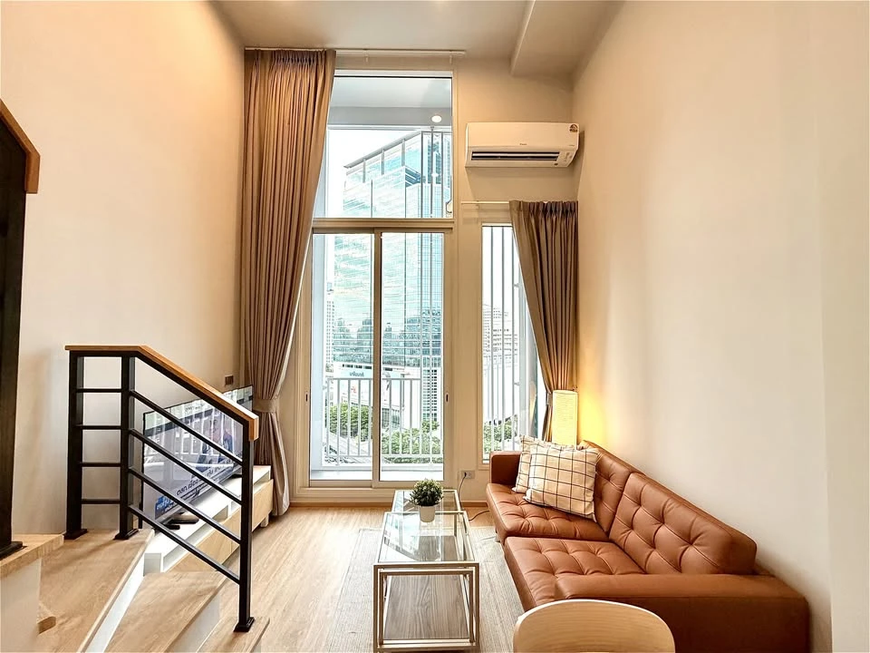 For sale or rent: Culture Chula, north-facing, open and airy view, overlooking Chamchuri Square building. Private room location, quiet, not crowded. R