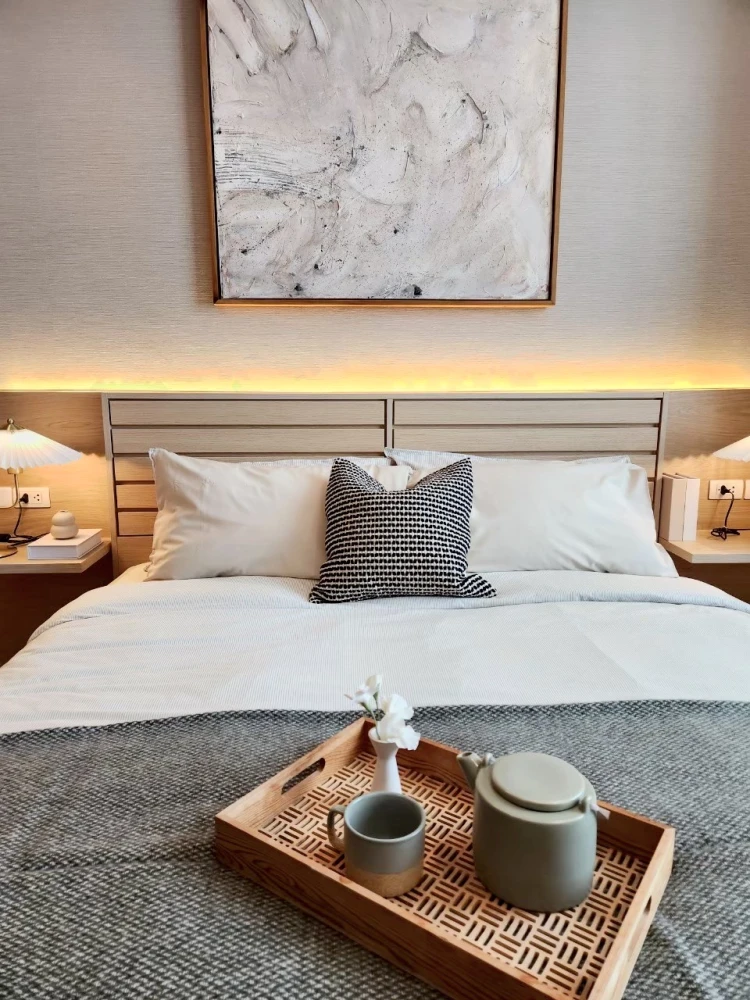 For sale, for rent, Eight Thonglor Residences, decorated in Muji style, comes with a lot of usable space, complete facilities, don't miss it.