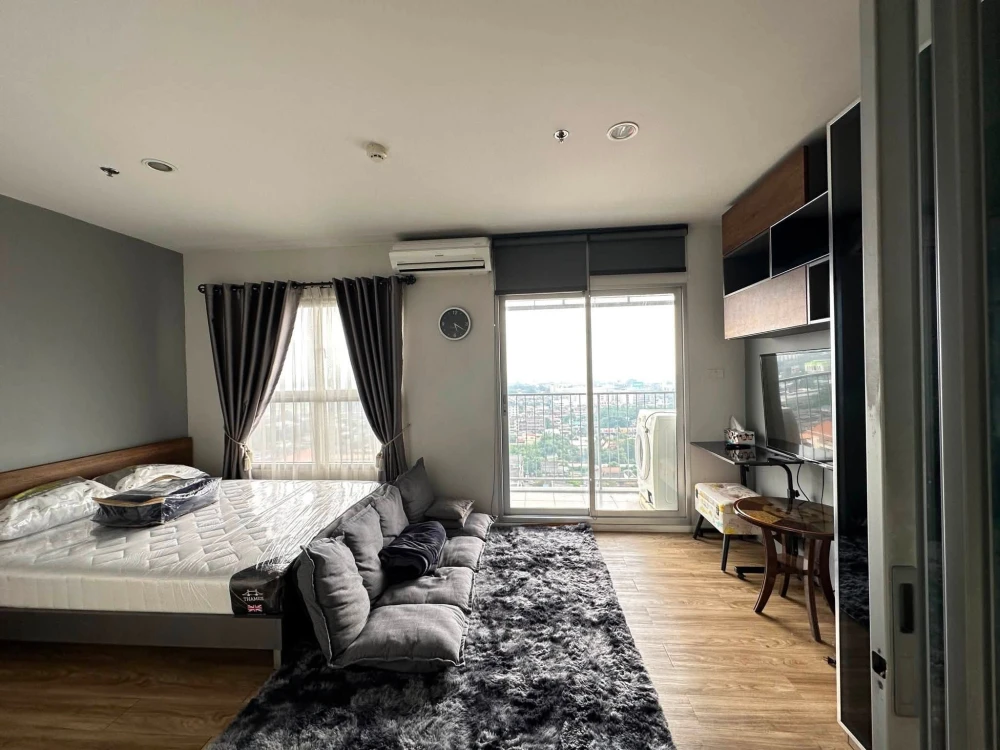 For sale or rent: ISSI Condo Suksawat, 1 bedroom, 1 bathroom, coordinating interior design, fully furnished. Book now!