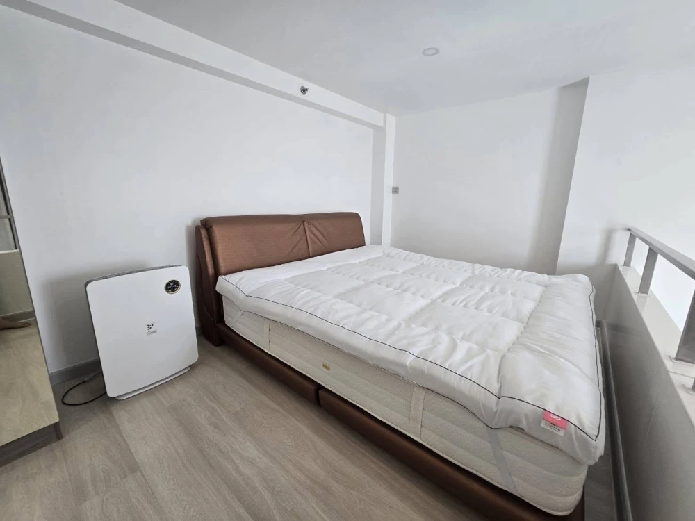 For sale or rent: Knightsbridge Prime Sathorn, Duplex unit, very high floor, incredibly spacious. A must-have!