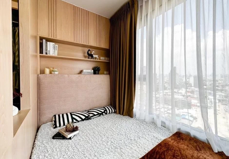 For sale or rent: Life Ladprao Valley, Chatuchak Park view, stunning built-in decorations, fully equipped with appliances. Don't miss out!