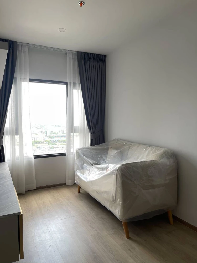 For sale or rent: Life Rama 4 - Asoke, 21st floor, high view, comes with a special price. Come and reserve today. Don't miss out!