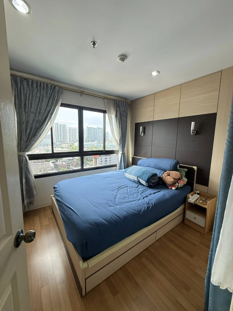 For sale, for rent Lumpini Place Ratchada-Thapra, spacious room, lots of usable space, comes with complete furniture, hurry and book now!