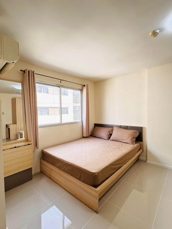 For sale or rent: Lumpini Township Rangsit Klong 1, studio apartment, fully furnished. Just bring your bags and move in!