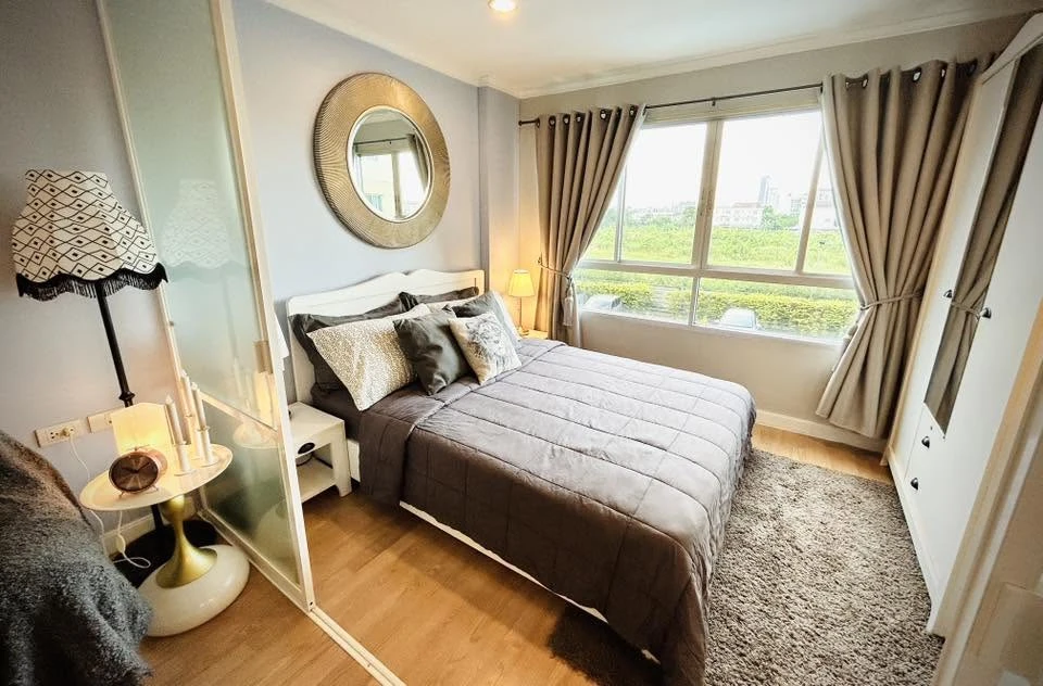 For sale or rent: Lumpini Ville Ramkamhaeng 26. Separate, fully furnished units. Book yours today!