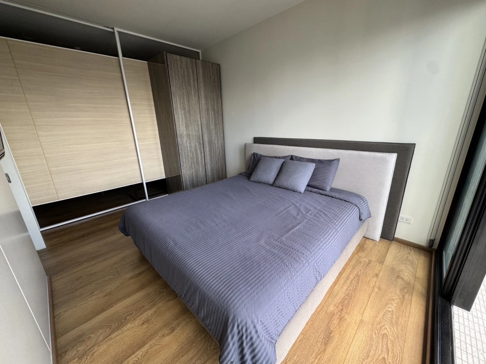 For sale, for rent, Park 24 Origin Phrom Phong, 1 bedroom, 1 bathroom, large usable area, beautiful city view from high floor, don't miss it.