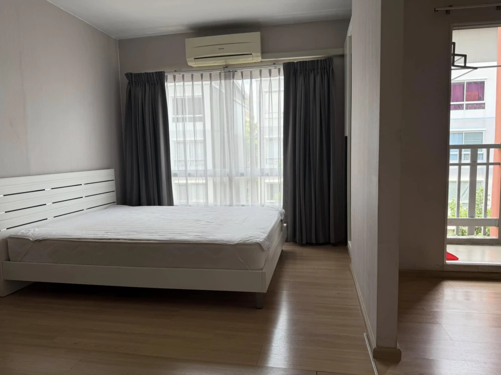 For sale or rent: Plum Condo Ladprao 101, corner unit offering privacy and complete amenities. Book now!