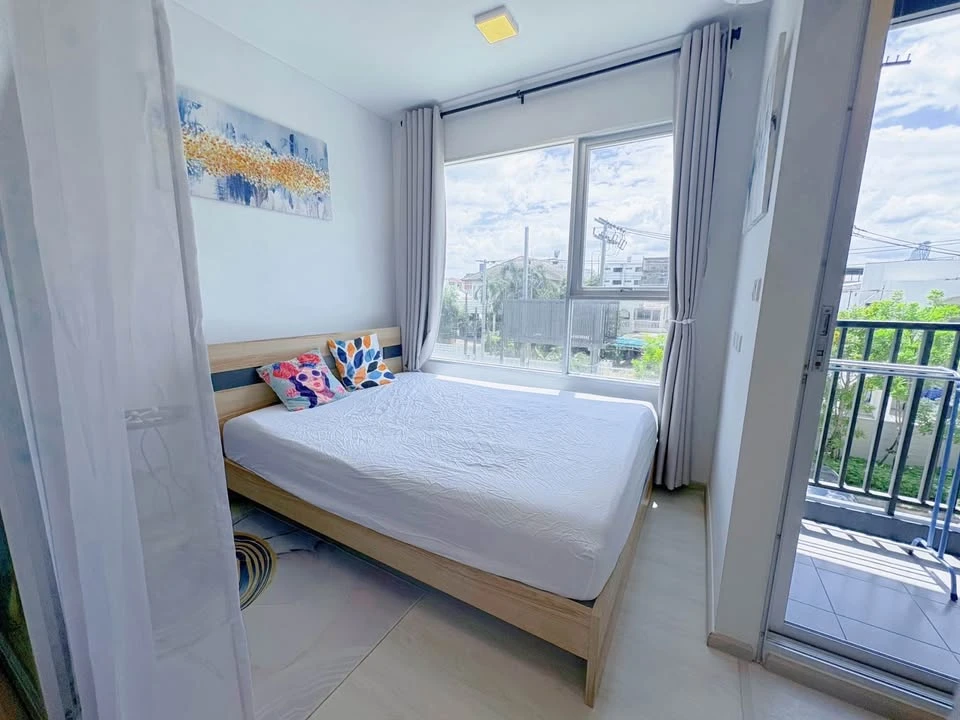 For sale or rent: Plum Condo Sukhumvit 62. Fully furnished and equipped, offering a warm and inviting atmosphere.