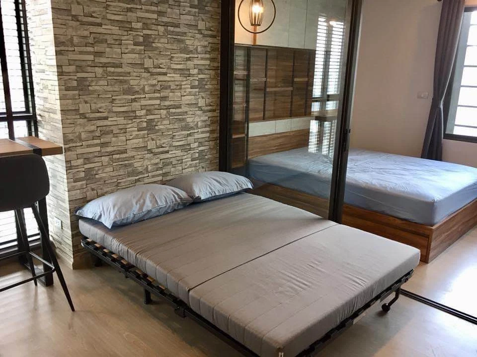 For sale or rent: Rhythm Asoke 2, 24th floor, very high, beautifully decorated in loft style. Hurry and grab it now!