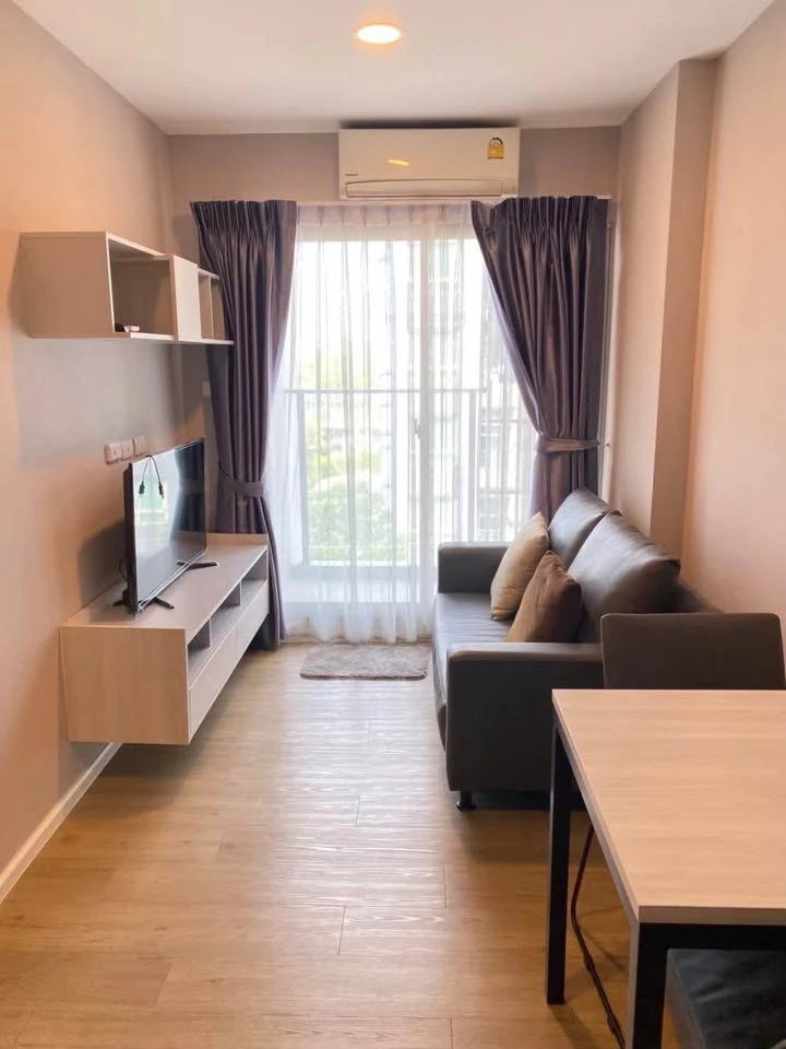 For sale or rent: Rill Condo Rangsit, 1 bedroom, 1 bathroom, comes fully furnished and equipped with electrical appliances. Don't miss out!