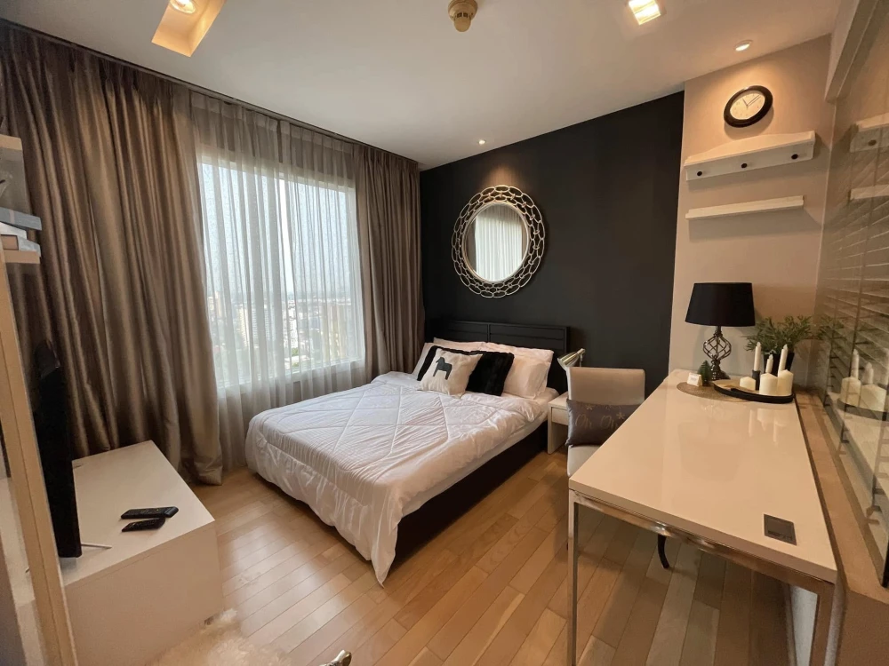 For sale, for rent Siri @ Sukhumvit, beautifully decorated room, lots of usable space, overlooking the swimming pool, hurry and book now!