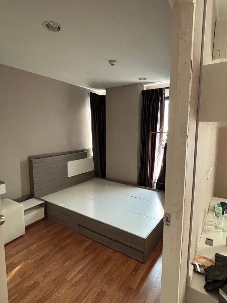 For sale or rent: Sucharee Life Laksi-Chaengwattana, corner unit, quiet, great location, complete amenities. Book now!