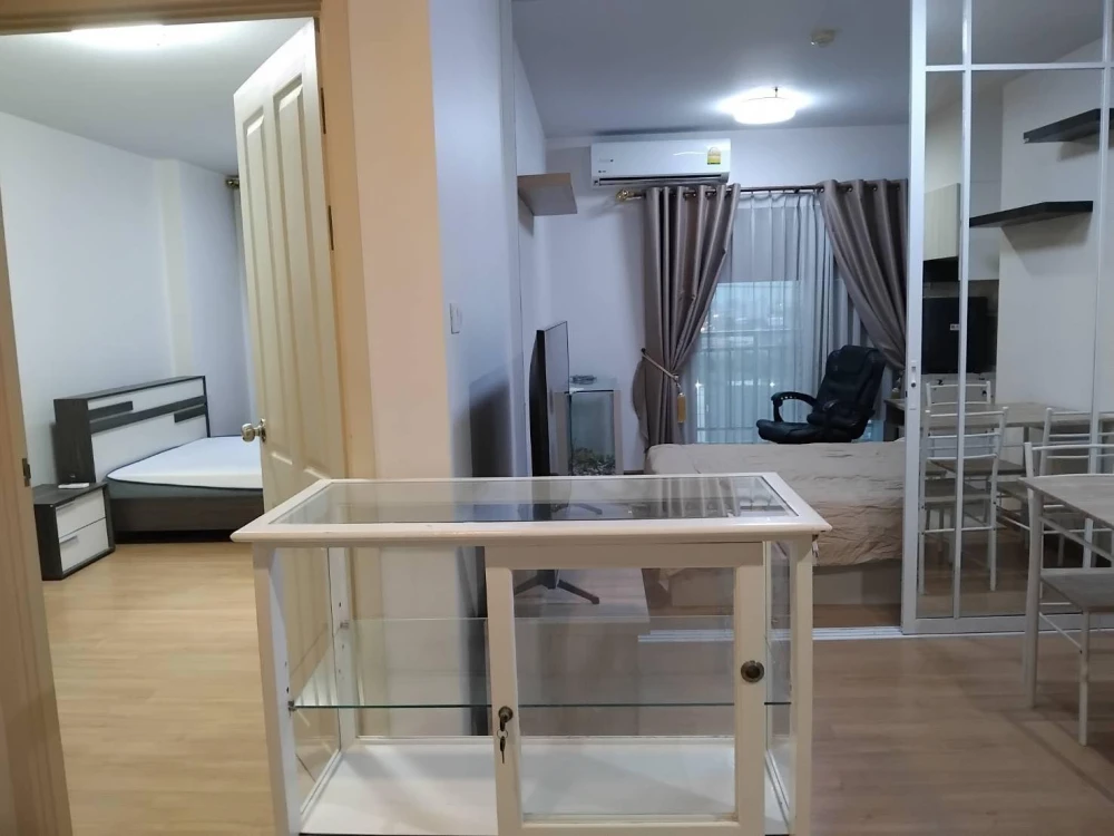 For sale or rent: Supalai City Resort Chaengwatthana. Spacious room, lots of usable space, good location, convenient transportation. Reserve now!