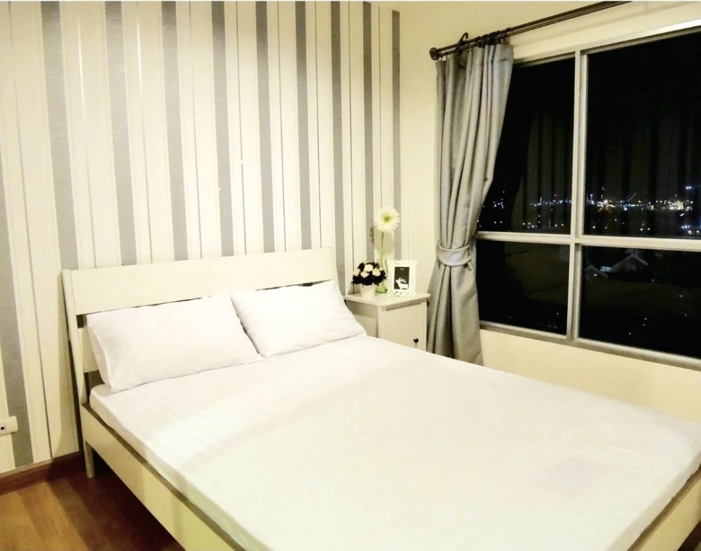For sale or rent: The Aspire Rama 4, riverside view (Rare item!), good breeze, shady sun, open view, wallpapered throughout the room, reserve now!