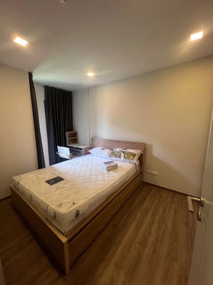 For sale, for rent, The Base Sukhumvit 50, 6th floor, beautiful room, nice to live in, fully furnished, if interested in owning, hurry and reserve now