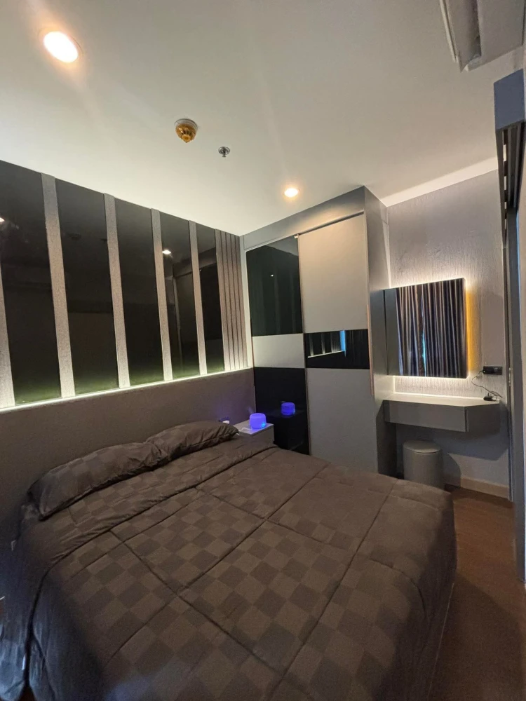 For sale, for rent The Grand Jomtien, spacious room, lots of usable space, built-in wall, great location, hurry and book now!