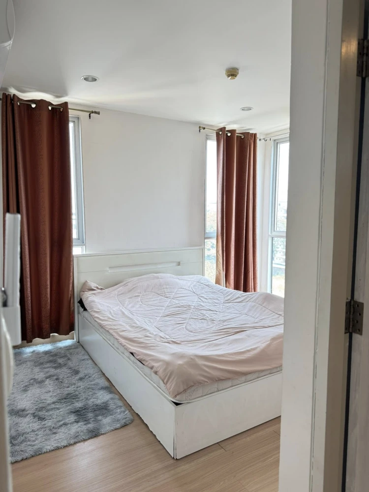 For sale or rent: The Niche ID Ladprao 130. Large 2-bedroom, 2-bathroom unit with full functionality. Don't miss out!
