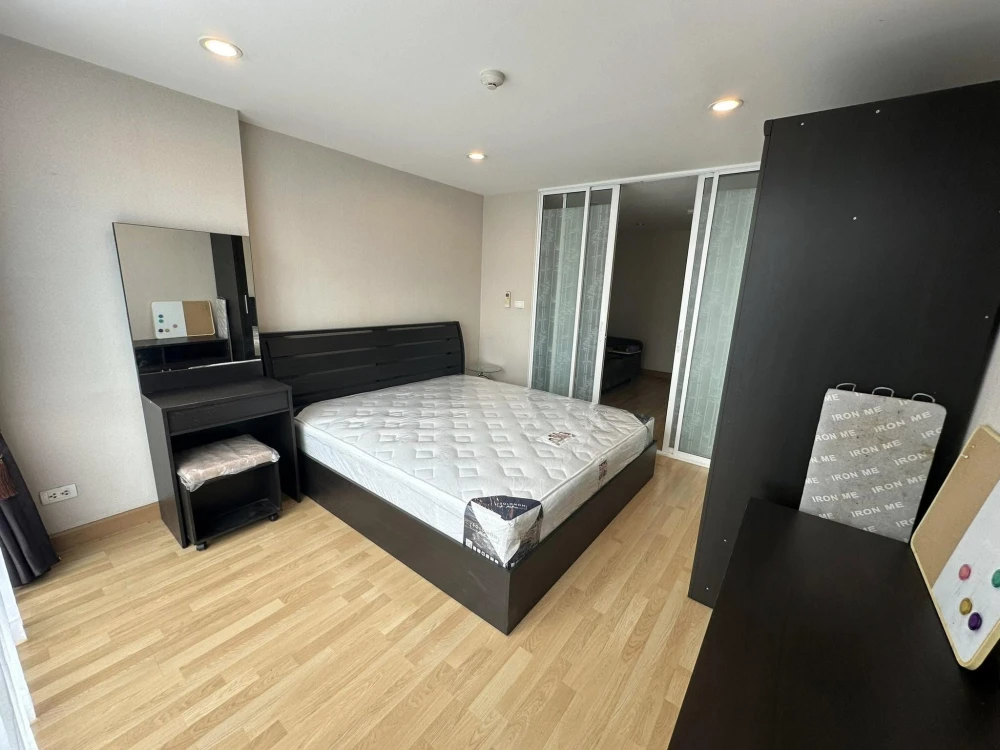 For sale, for rent, The Raffles Condominium, spacious room, lots of usable space, plus a good price, must hurry to reserve.