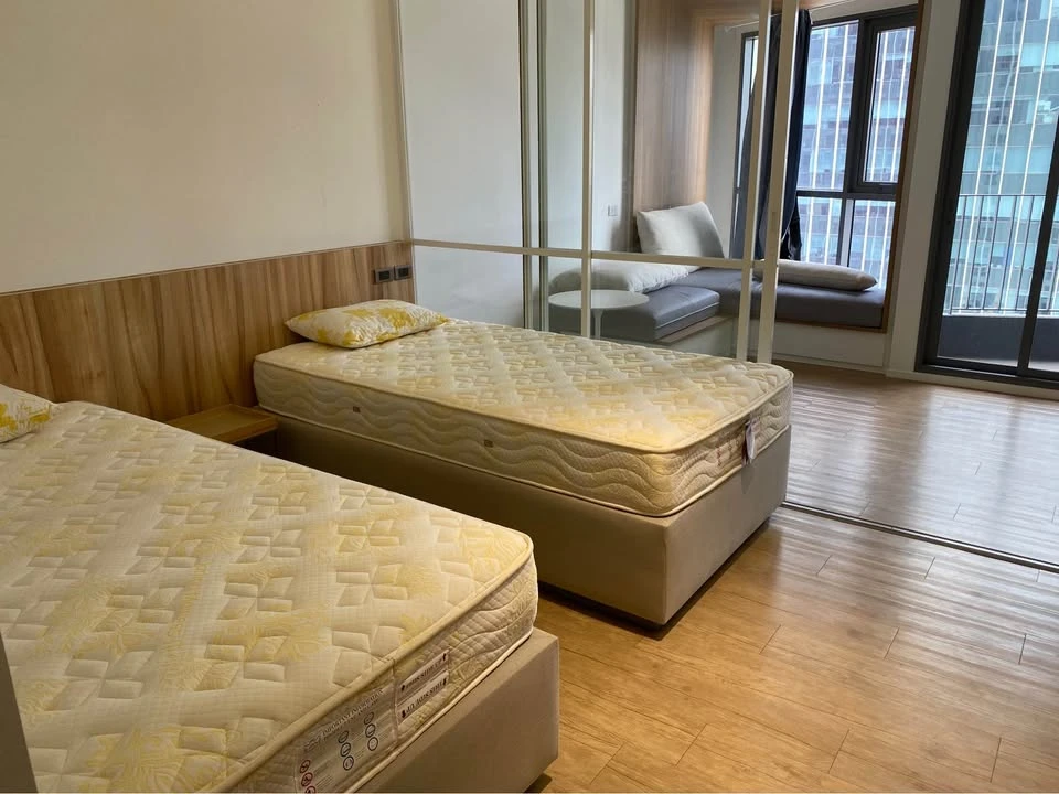 For sale, for rent, Triple Y Residence, fully furnished with built-in furniture and full electrical appliances. Don't miss it.