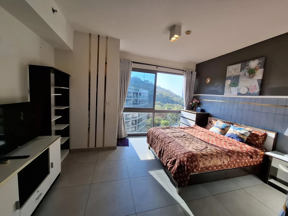 For sale, for rent Unixx South Pattaya, 10th floor, swimming pool view, fully furnished, first come first served.