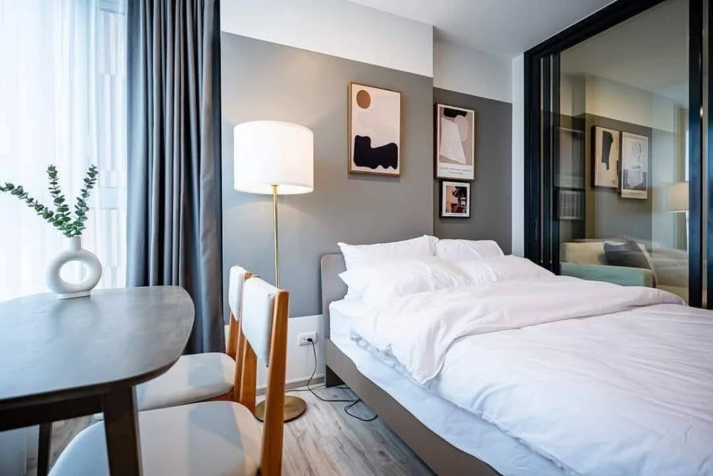 For sale or rent: XT Huaikhwang, 27th floor, fully furnished, ready to move in. Reserve now, don't delay.
