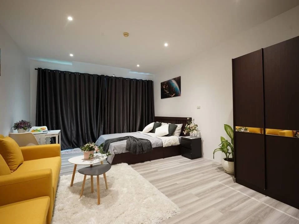 For sale: Diamond Suite (South Pattaya), 1st floor, pool view, fully furnished and ready to move in.
