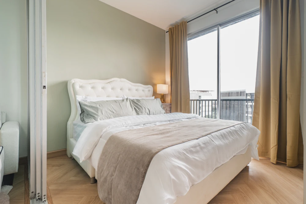 Selling a Space ME Sukhumvit 77, beautifully decorated in minimalist style. Great location, convenient transportation. Don't miss out!
