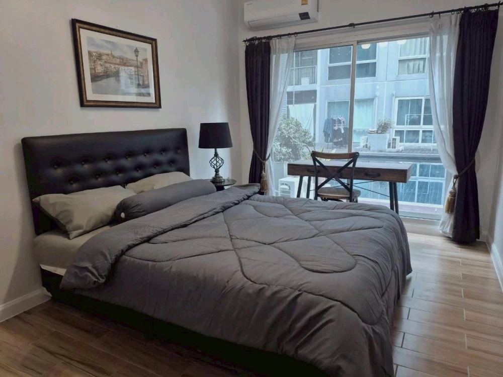 Selling A Space Play Ratchada-Sutthisarn condo, fully furnished and ready to move in. Book now!