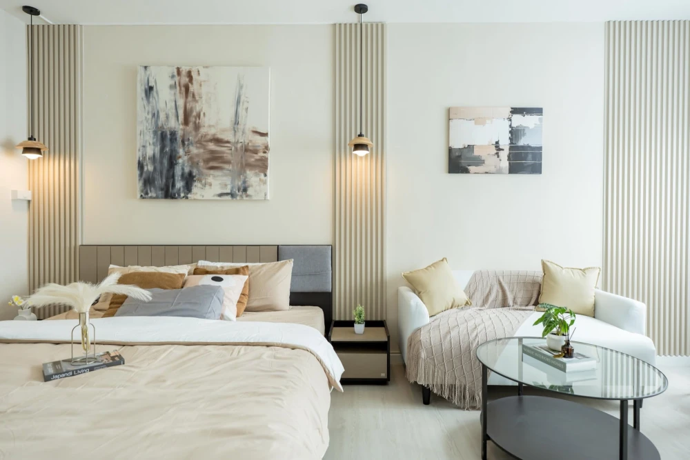 Selling A Space Sukhumvit 77, studio room, 1 bathroom, fully furnished and equipped with appliances, ready to move in.