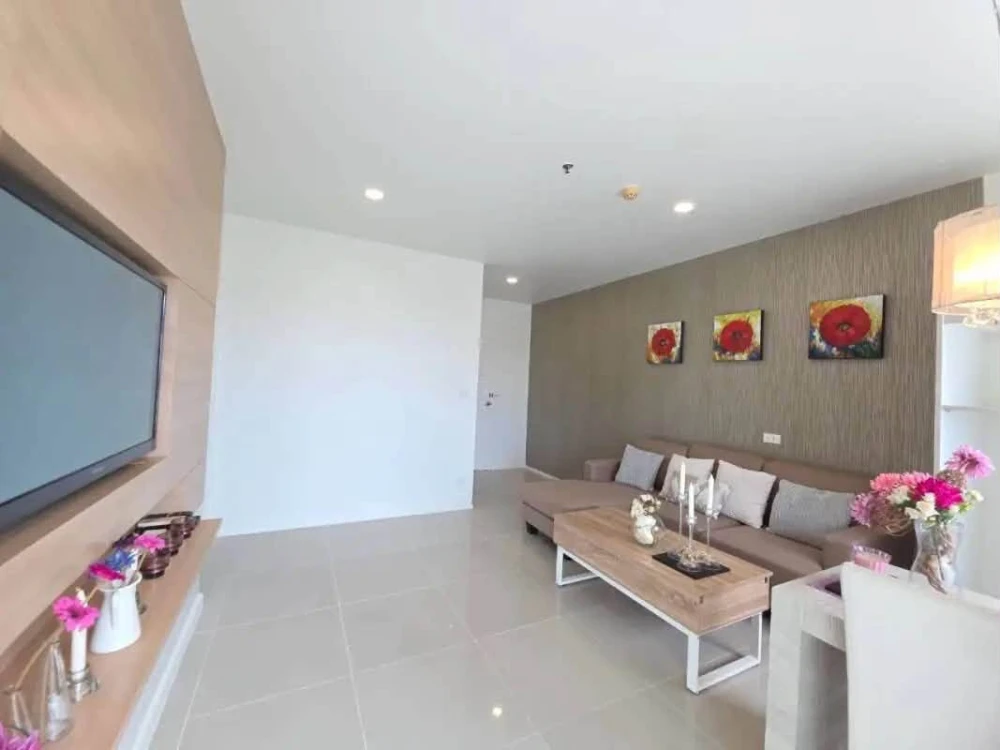 AD Hyatt Condominium (North Pattaya) for sale—ideal for those seeking a sea-view condo with a perfectly integrated living space. This property consist
