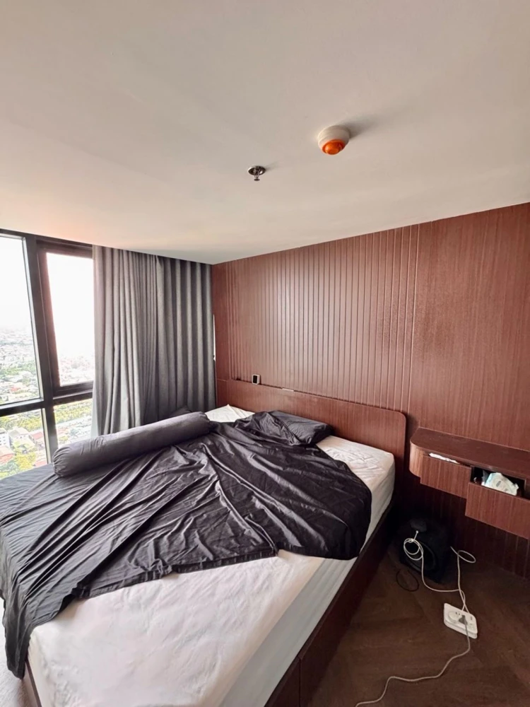 Altitude Unicorn Sathorn - Tha Phra for sale, nice room, fully furnished, hurry and reserve now!