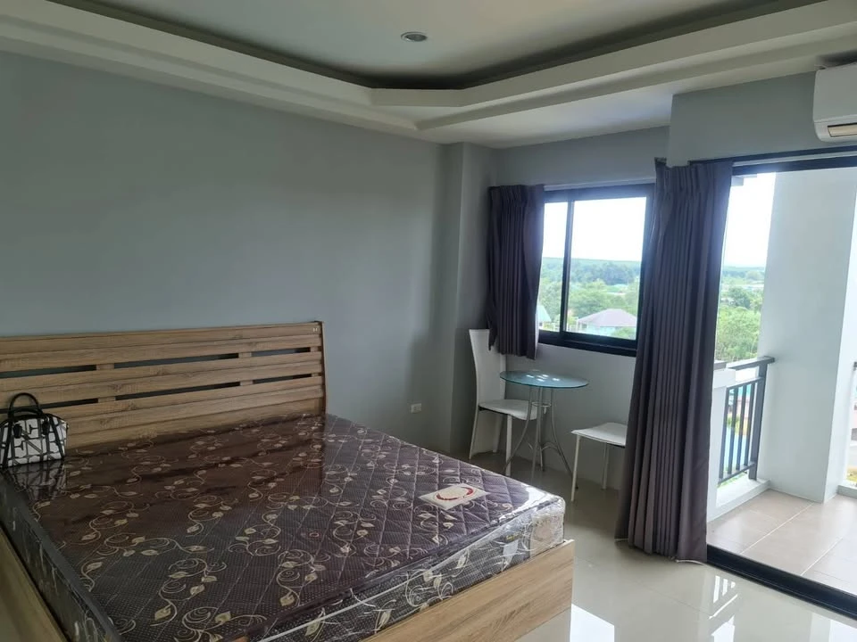 For sale: Amorn Village Place, a lovely room with complete furniture. Don't miss out on this great deal!